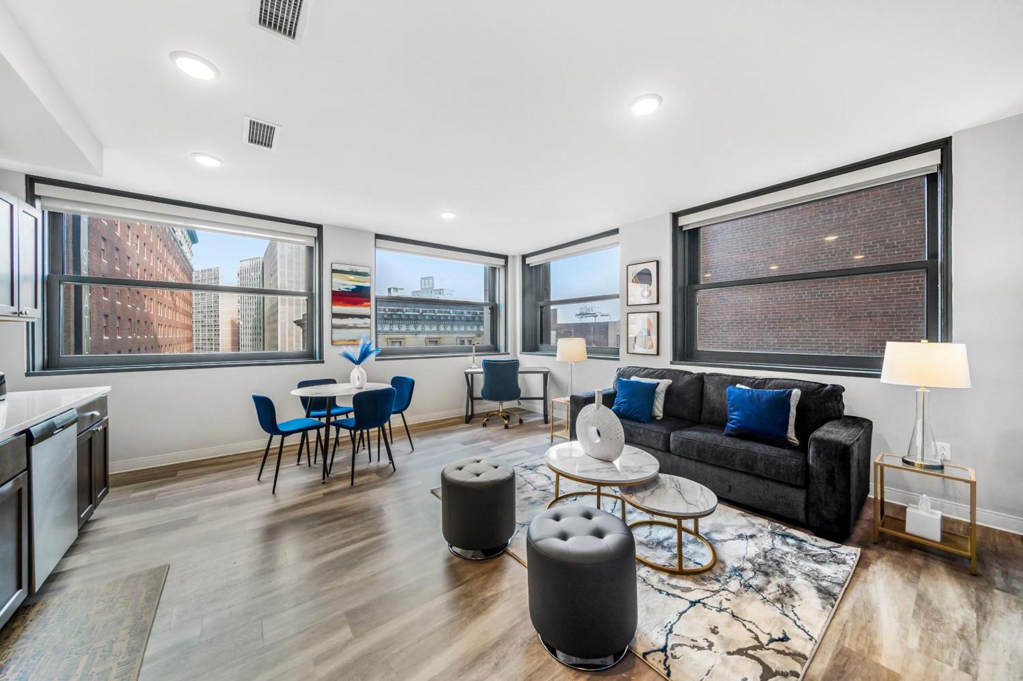 Free Pool And Steam In Downtown With Great Amenities- 607 Apartment *